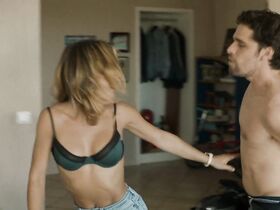 Сара Кристиан голая, Алис Белаиди секси – Виктор и Селия (2019) #10