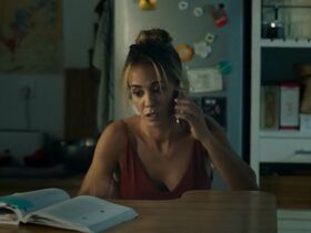 Сара Кристиан голая, Алис Белаиди секси – Виктор и Селия (2019) #2