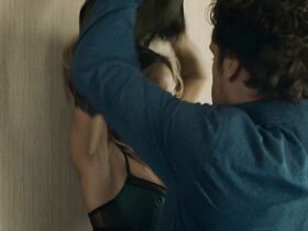 Сара Кристиан голая, Алис Белаиди секси – Виктор и Селия (2019) #3