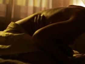 Сесилия Хелль секси, Луиза Нювалль секси – Фаранг s01e01 (2018)