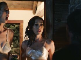 Жослин ДеБоэр секси, Доун Люббе секси – Buzz (2016) #5