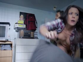 Кэсси Хайт голая, Эшли Райан голая – Дикий мёд (2017)