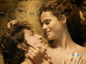 Арианне Ботэльо голая, Летисия Сабателла секси – Люблю тебя (2015) #7