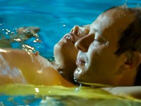 Ольга Николич голая – Взрослая дочь, или Тест на... (2010) #9