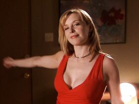 Шеннен Доэрти секси, Мари-Жозе Колберн голая, Ингрид Феле голая – Ночной свет (2003) #9