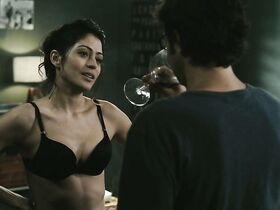 Фернанда Паэс Леме секси, Карол Кастро секси – Западня.com (2011) #14