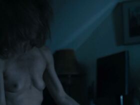 Лесли Стивенс голая, Трилби Гловер секси – Порог (2016) #9