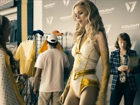 Эрин Мориарти секси, Бриттани Аллен голая – Пацаны s01e03 (2019) #3