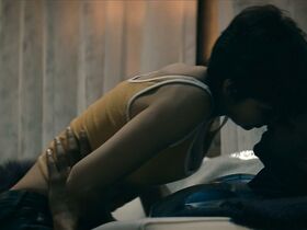 Эрин Мориарти секси, Бриттани Аллен голая – Пацаны s01e03 (2019) #5