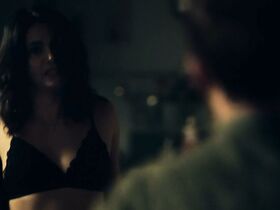 Сара Паскье голая, Надя Терешкевич голая – Персона нон грата (2019) #2