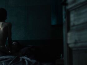 Сара Паскье голая, Надя Терешкевич голая – Персона нон грата (2019) #3