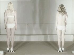 Пейтон Лист секси, Камерон Гудман секси – Шатл (2008) #11