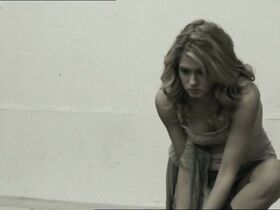 Пейтон Лист секси, Камерон Гудман секси – Шатл (2008) #2