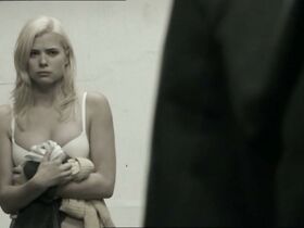 Пейтон Лист секси, Камерон Гудман секси – Шатл (2008) #5