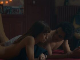 Таис Алессандрен голая, Сандрин Киберлен секси – Sweetheart (2019)