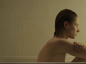 Юлия Абдель-Фаттах голая, Евгения Гладий голая – Прятки s01e03, e06 (2019) #2