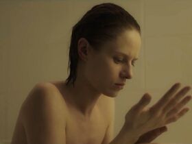 Юлия Абдель-Фаттах голая, Евгения Гладий голая – Прятки s01e03, e06 (2019) #4