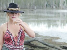 Рэйчел Блейк секси, Сьюзи Портер секси – Вторая (2018) #10