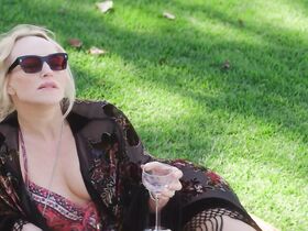 Рэйчел Блейк секси, Сьюзи Портер секси – Вторая (2018) #7