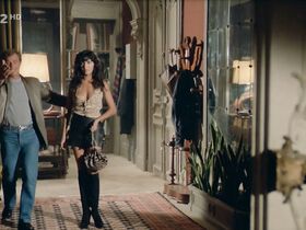 Летиция Габриелли голая, Карлос Сотто Майор секси – Аутсайдер (1983) #3