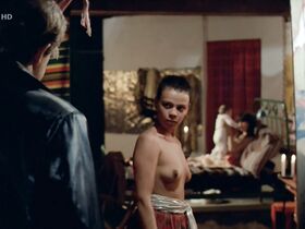 Летиция Габриелли голая, Карлос Сотто Майор секси – Аутсайдер (1983) #7