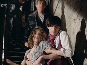 Летиция Габриелли голая, Карлос Сотто Майор секси – Аутсайдер (1983) #9