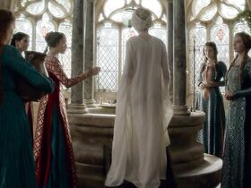 Дейзи Ридли секси, Наоми Уоттс секси – Офелия (2019) #2