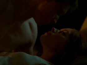 Дейзи Ридли секси, Наоми Уоттс секси – Офелия (2019) #5