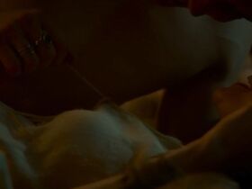 Дейзи Ридли секси, Наоми Уоттс секси – Офелия (2019) #6