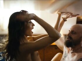 Александра Поплавска голая, Агата Низиньская голая, Кася Варнке секси – Женщины мафии 2 (2019) #2