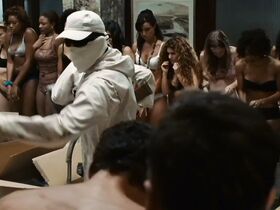 Розанна Шер секси, Ким Директор секси – Не пойман – не вор (2006) #6