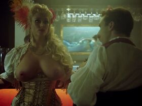 Криста Косонен голая, Аугуста Эва Эрлендсдоуттир голая – Пришельцы из прошлого s01e01-04 (2019)