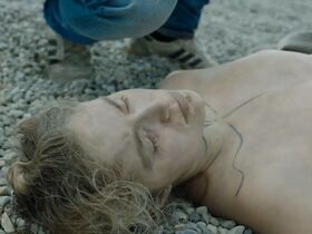 Криста Косонен голая, Аугуста Эва Эрлендсдоуттир голая – Пришельцы из прошлого s01e01-04 (2019) #2