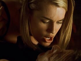 Ребекка Ромейн секси, Рэйчел Робертс секси – Симона (2002) #3