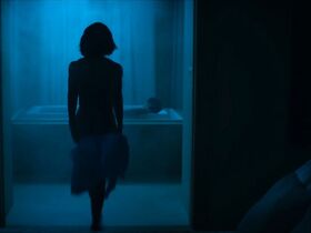 Майя Стоян секси, Ниа Лонг голая – Опасная связь (2020) #10