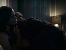 Майя Стоян секси, Ниа Лонг голая – Опасная связь (2020) #5