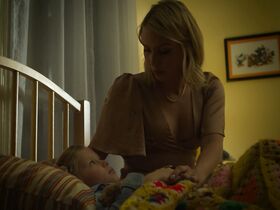 Клэр Холт секси, Алисия Дебнем-Кери секси, Франческа Иствуд голая – Насильственное разделение (2019) #4