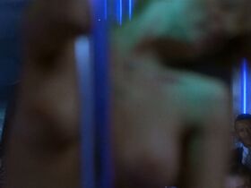 Бай Лин голая, Венди Томпсон секси – Счастливчик Эдмонд (2005) #3