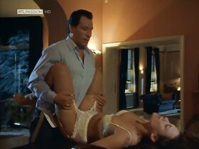 Соня Кирхбергер голая, Катарина Бём голая – Gigolo — Bei Anruf Liebe (1998)