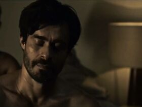 Синара Леал голая, Этьенн Эстевам секси – Дивизион s01e01 (2019) #2