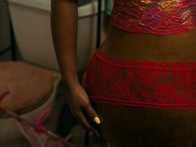 ДеВанда Уайз голая, Сидни Мортон голая – Ей это нужно позарез s02e02-03-09 (2019) #8