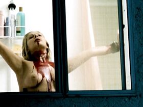 Джулиан Бэрлин голая, Эрин Фостер секси – Ключ от тайной комнаты (2006) #9