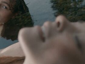 Милена Чарнтке голая, Матильда Меркел секси – Выход (2018) #10