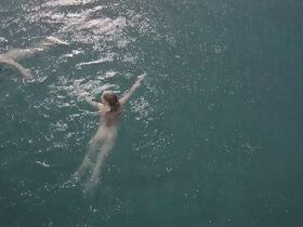 Милена Чарнтке голая, Матильда Меркел секси – Выход (2018) #9