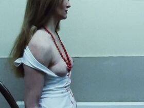 Элла Аралович голая, Эллей Нинештейн голая – Детеныш (1990) #3