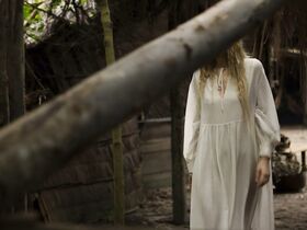 Палома Бернарди голая – Избранный s01e04-05 (2019) #9