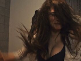 Наташа Петрович голая, Юлия Йенч голая – Перевал s01e05-06 (2019) #2