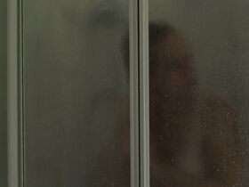 Анне Хауг секси, Алессия Лаузе секси – Blank (2016) #9