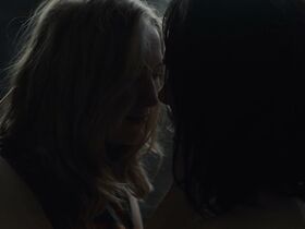 Джина Штибиц голая – Темнота s03e01 (2020) #8