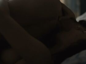 Майя Шёне голая – Темнота s03e04 (2020)